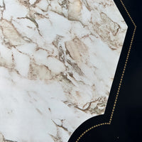 Demi-lune Marble Formica Surface